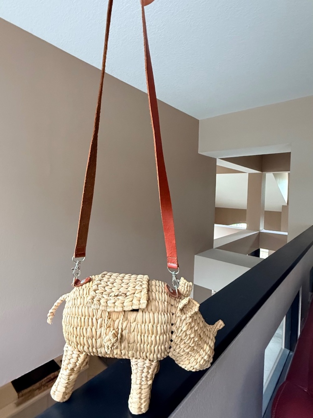 Handwoven Straw Rhinoceros-shaped bag with leather strap